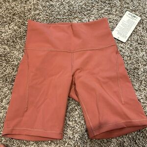 Lululemon wunder train hr short 8” pockets x barrys